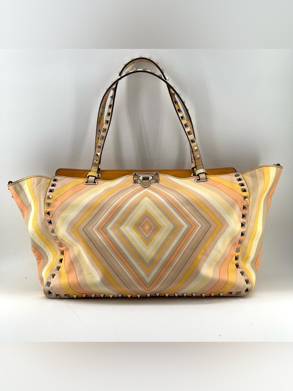Studded Geometric Tote Bag in Yellow & Peach